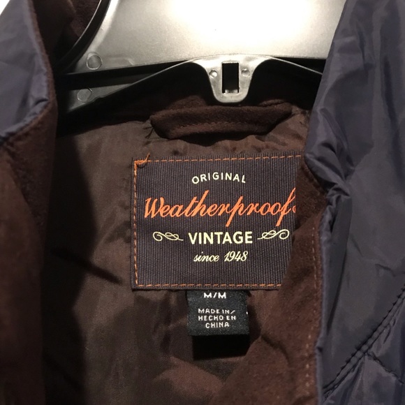 Weatherproof vest - Picture 2 of 3